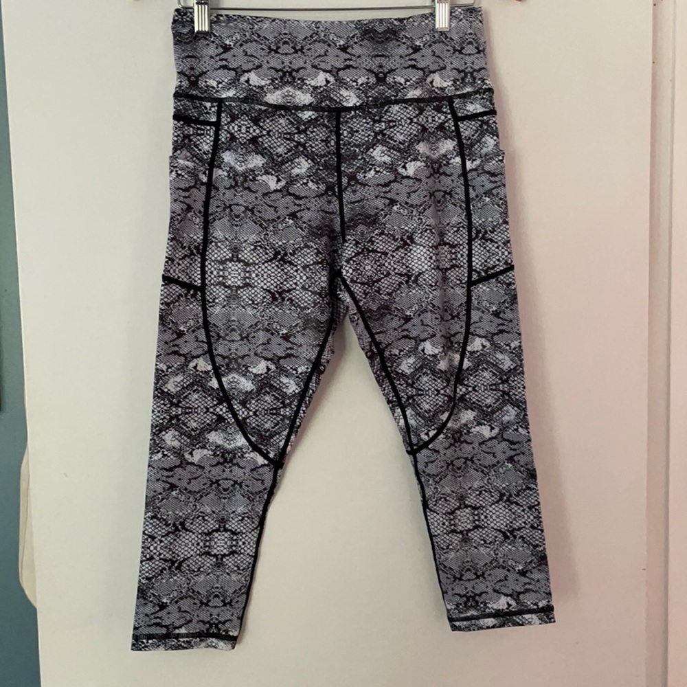 NWOT Zyia leggings